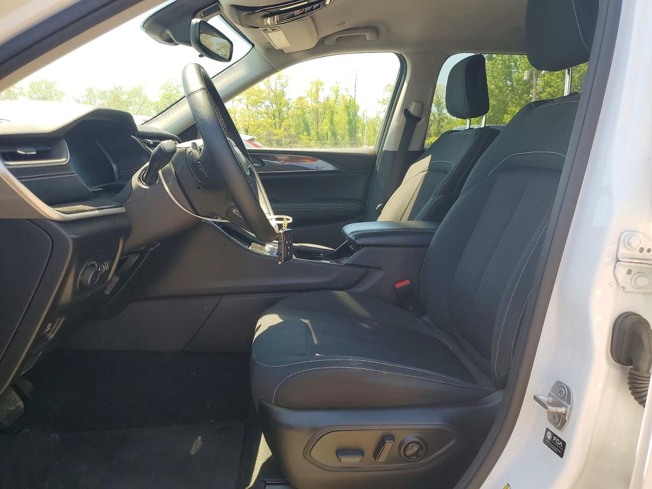 2022 JEEP GRAND CHEROKEE