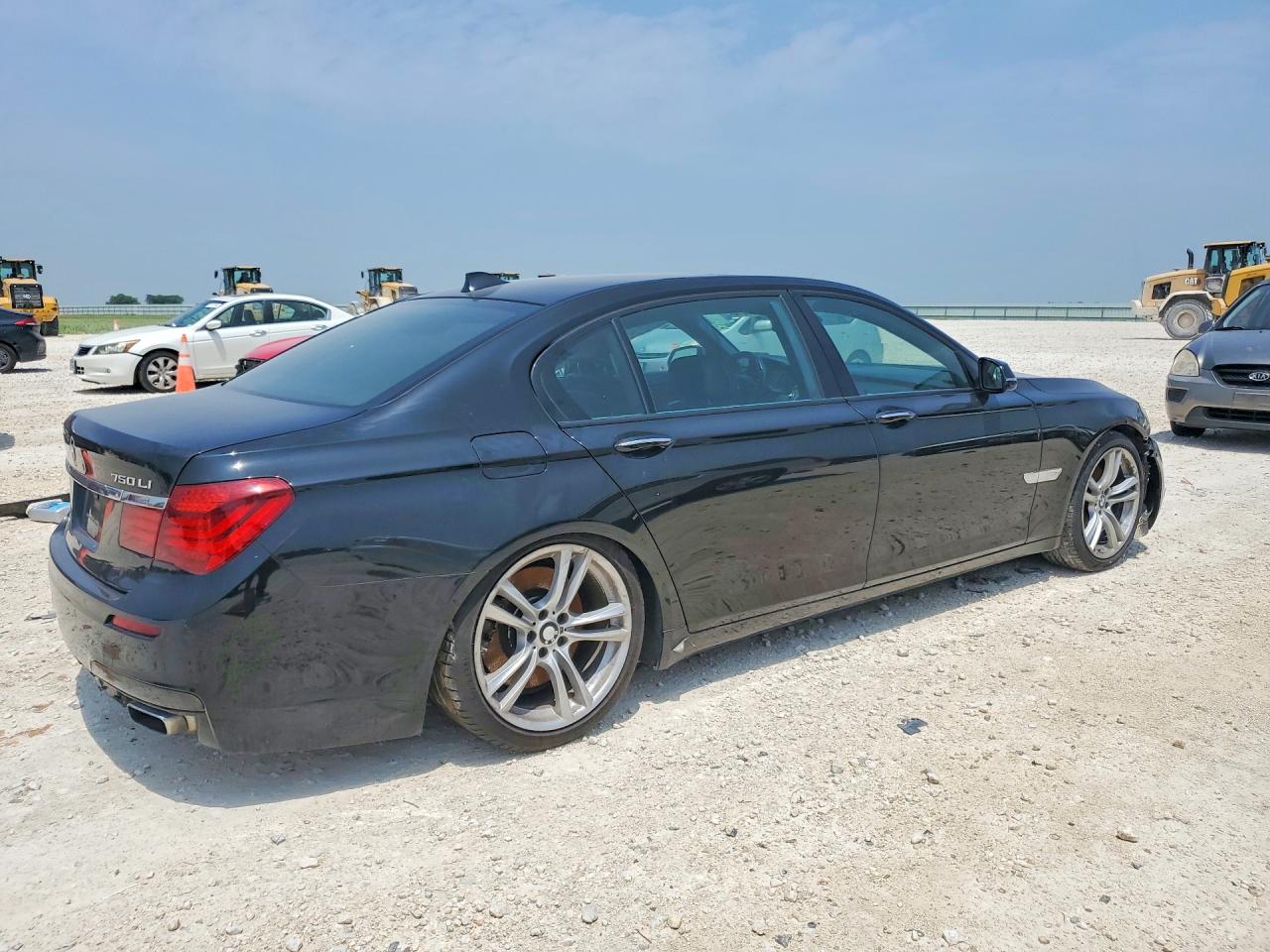 2013 BMW 750