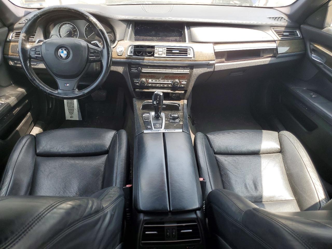2013 BMW 750