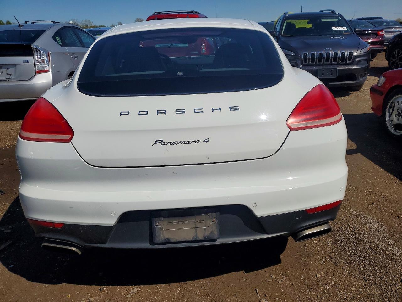 2014 PORSCHE PANAMERA — ?