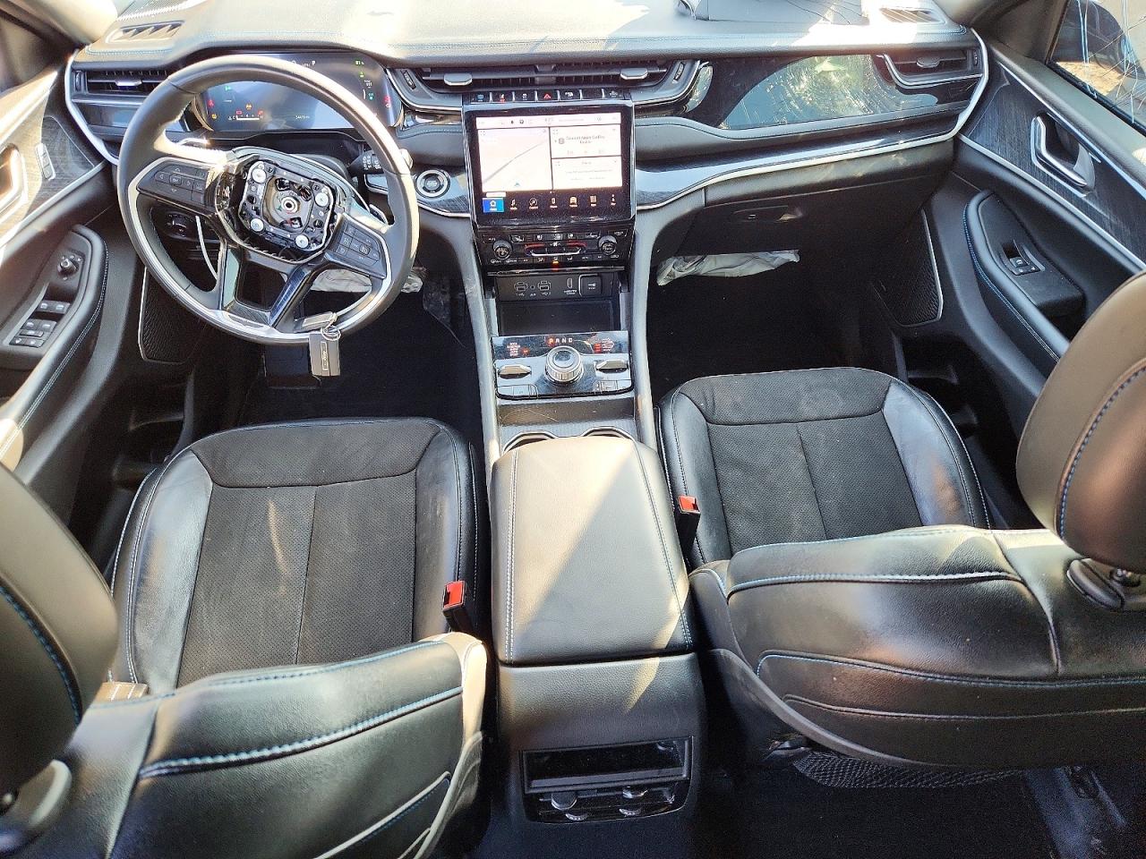 2024 JEEP GRAND CHEROKEE