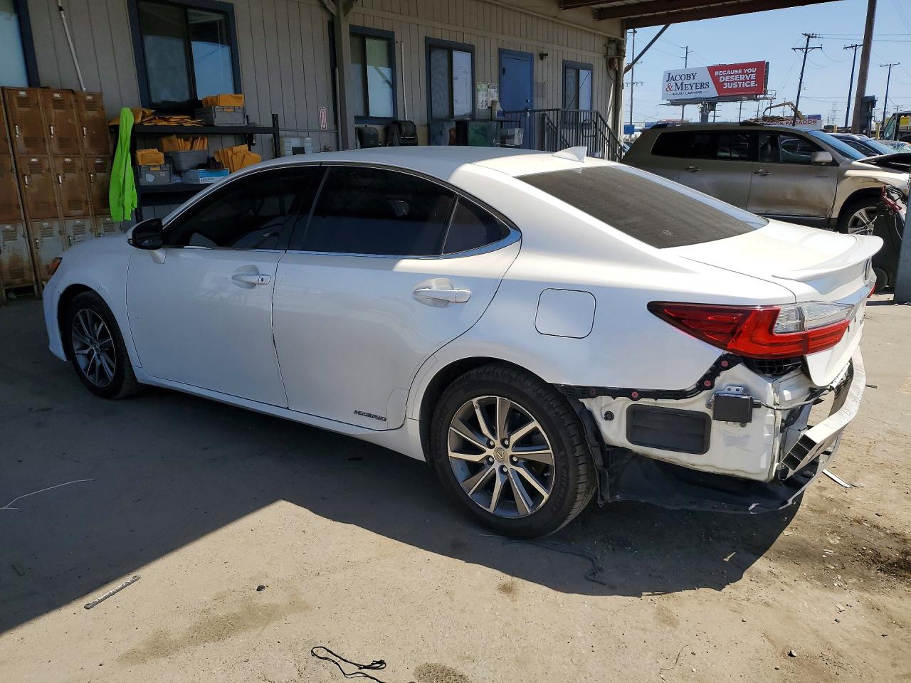 2016 LEXUS ES