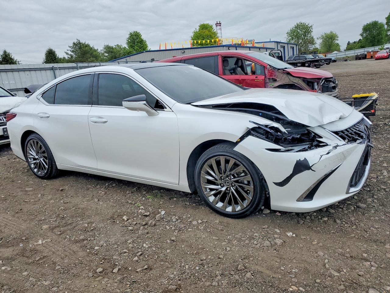 2025 LEXUS ES 350