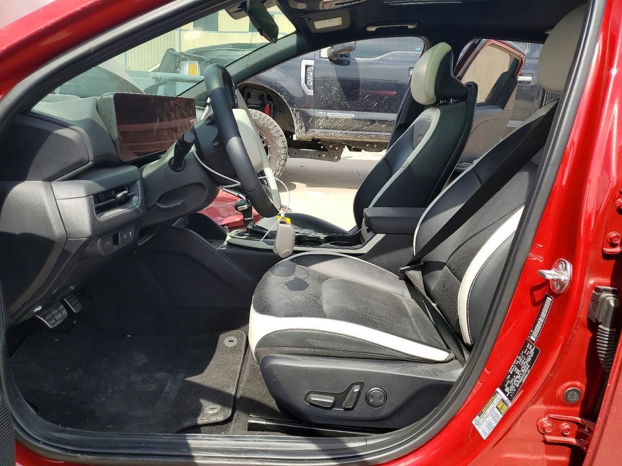 2025 KIA K4