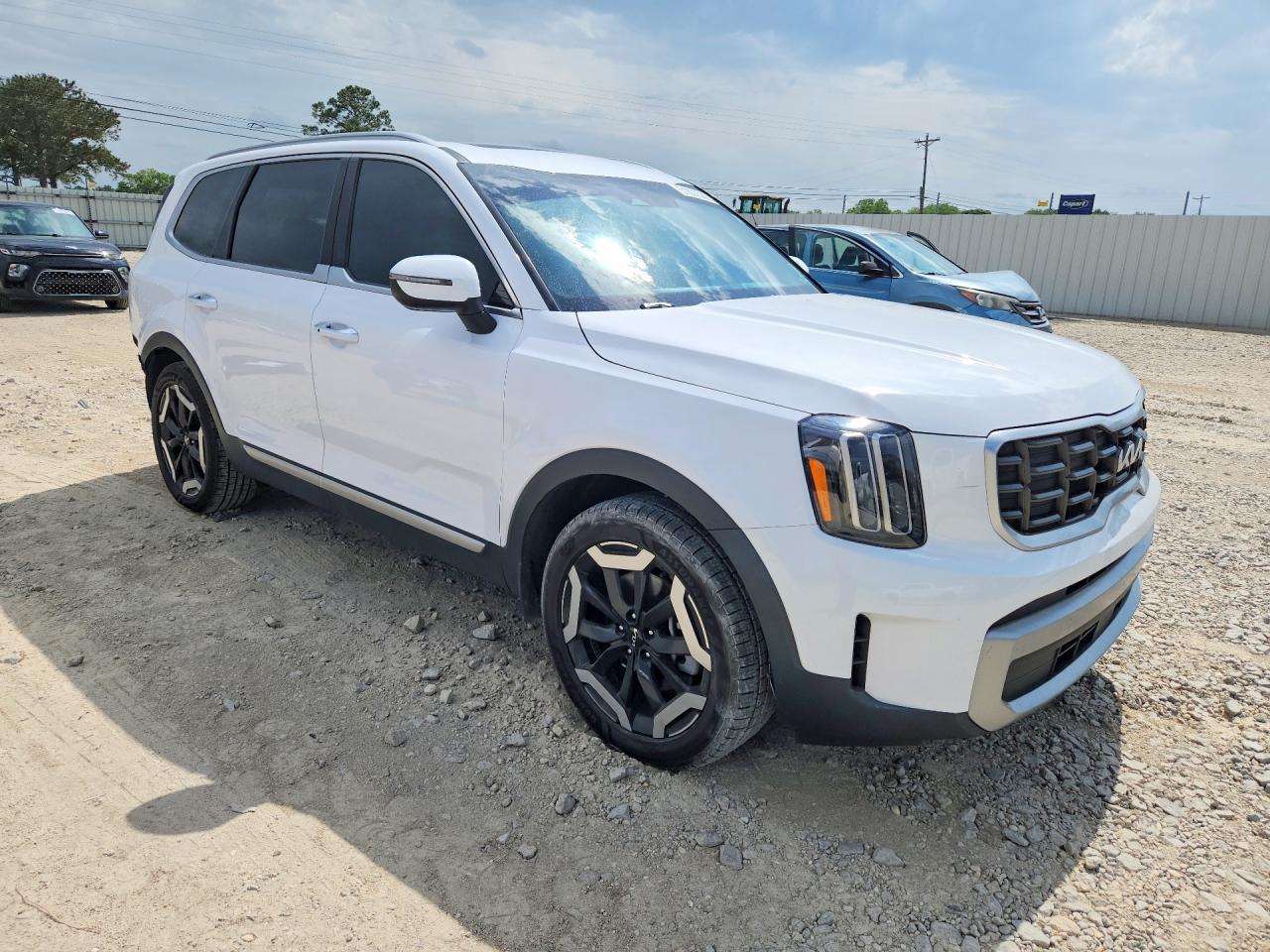 2023 KIA TELLURIDE — ?