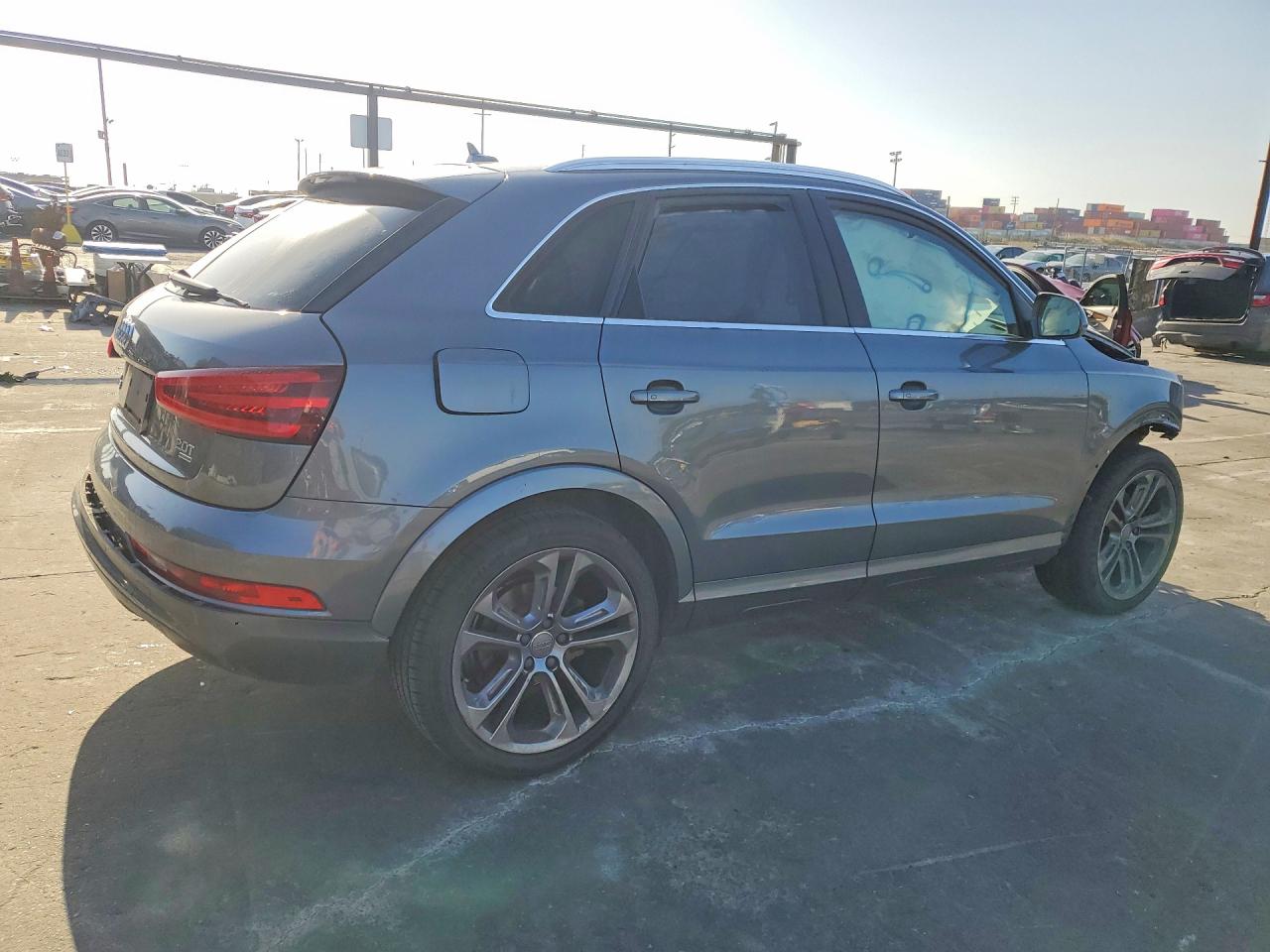 2015 AUDI Q3