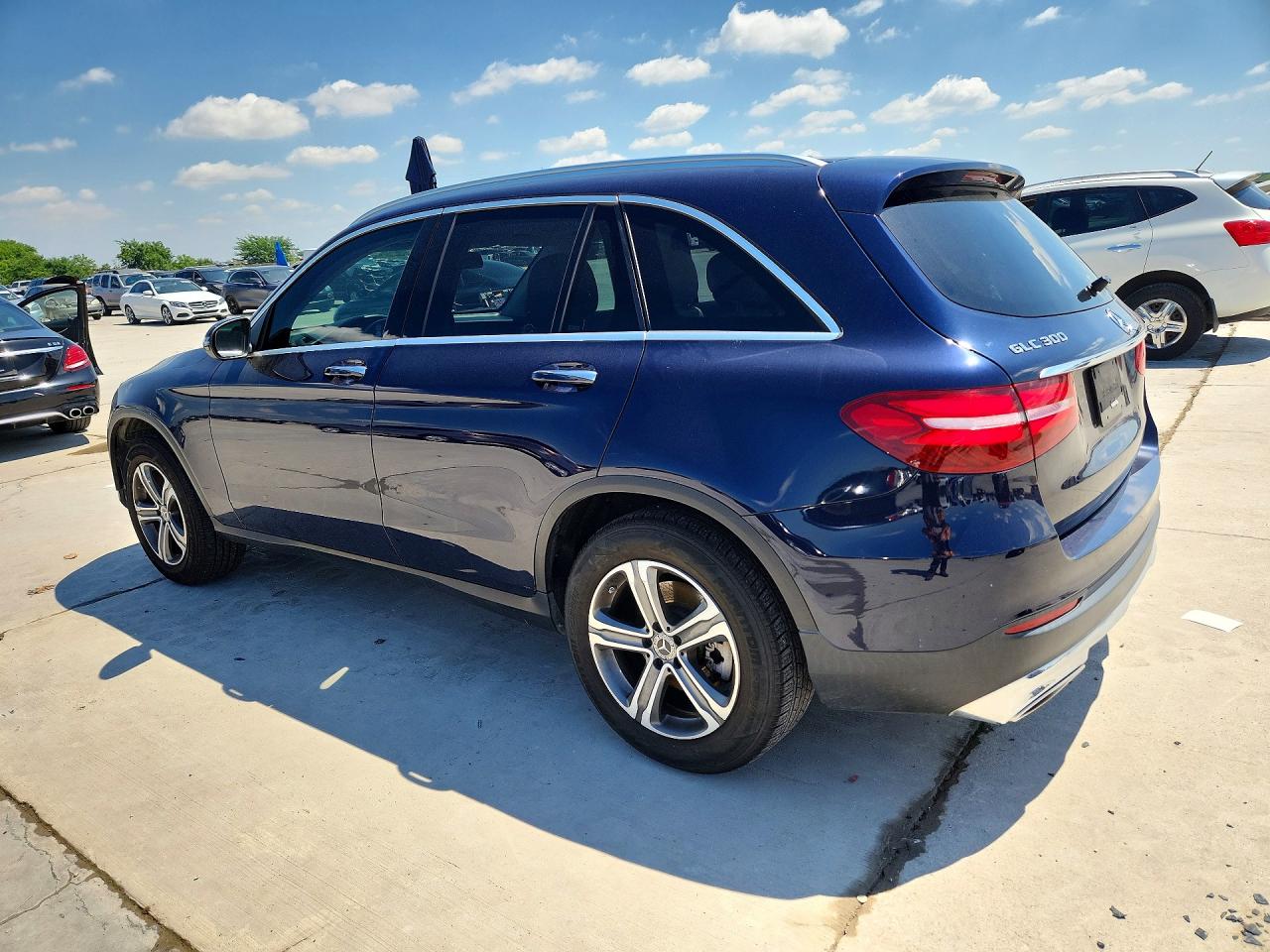2019 MERCEDES-BENZ GLC — ?