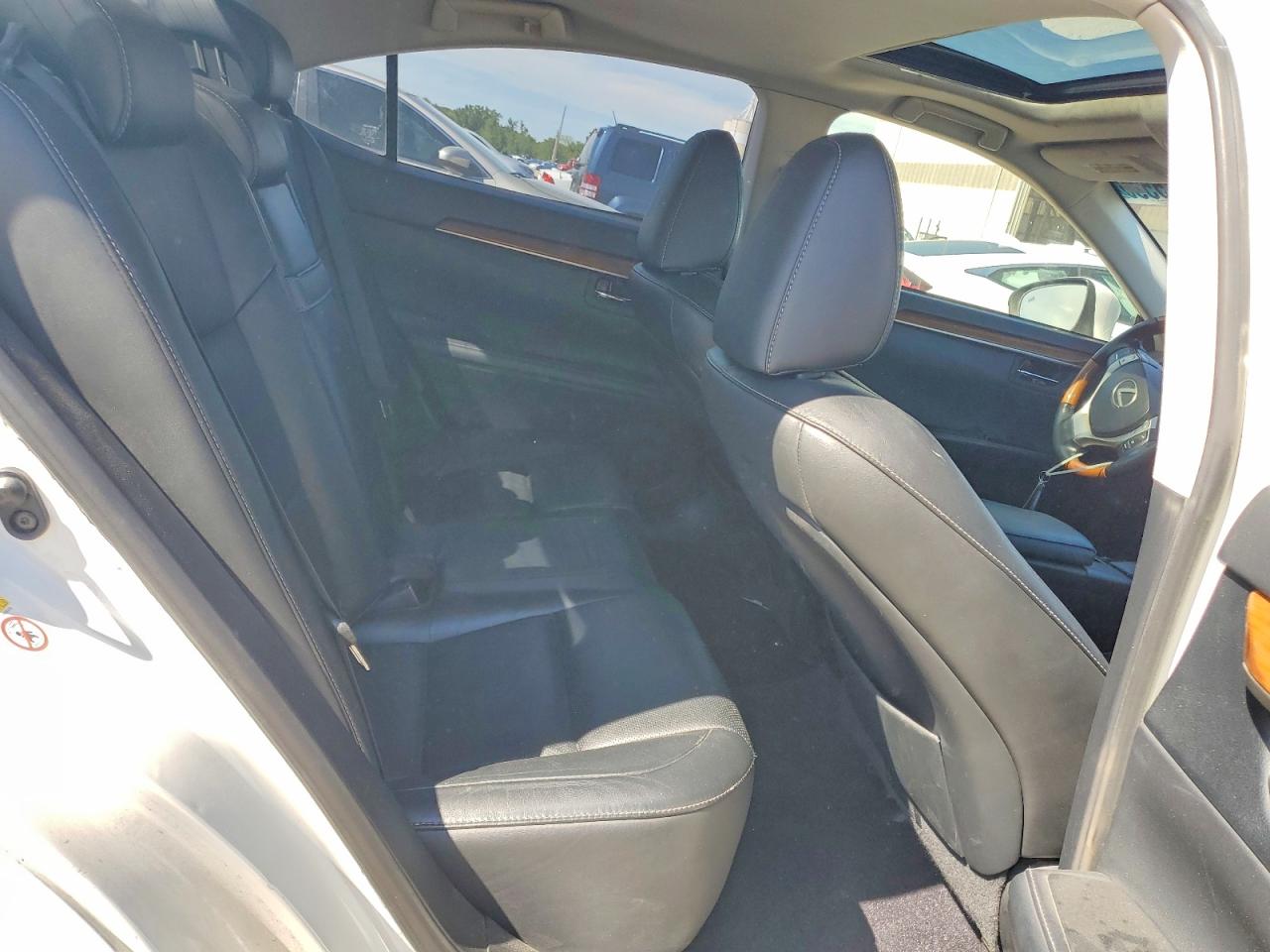 2013 LEXUS ES