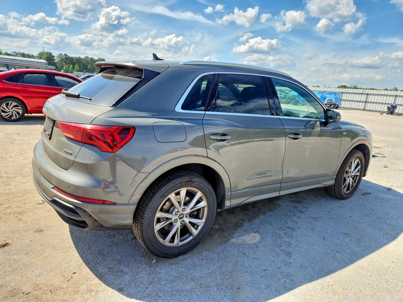 2022 AUDI SUV Q3