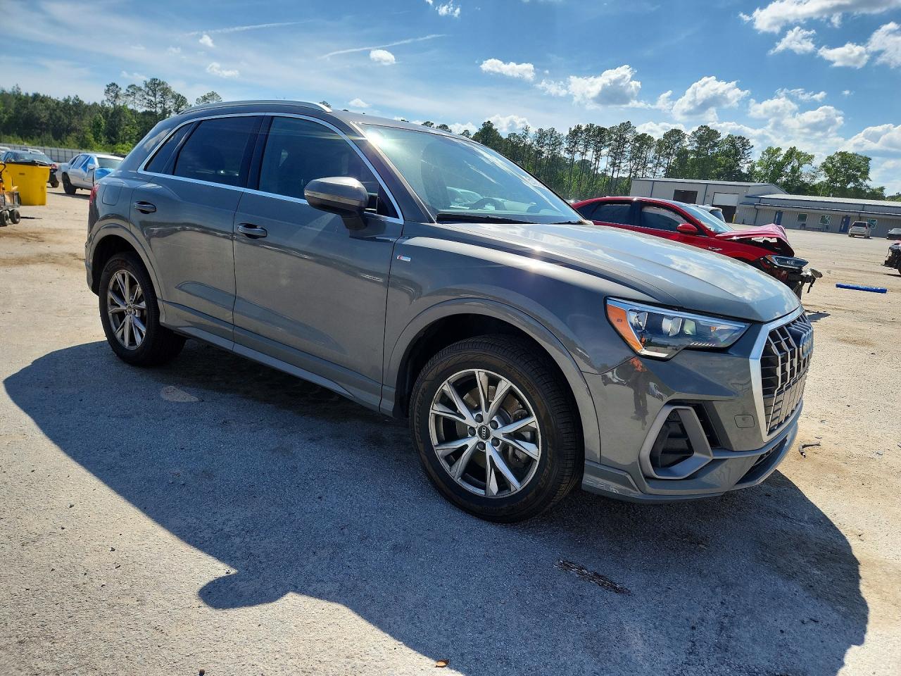 2022 AUDI SUV Q3