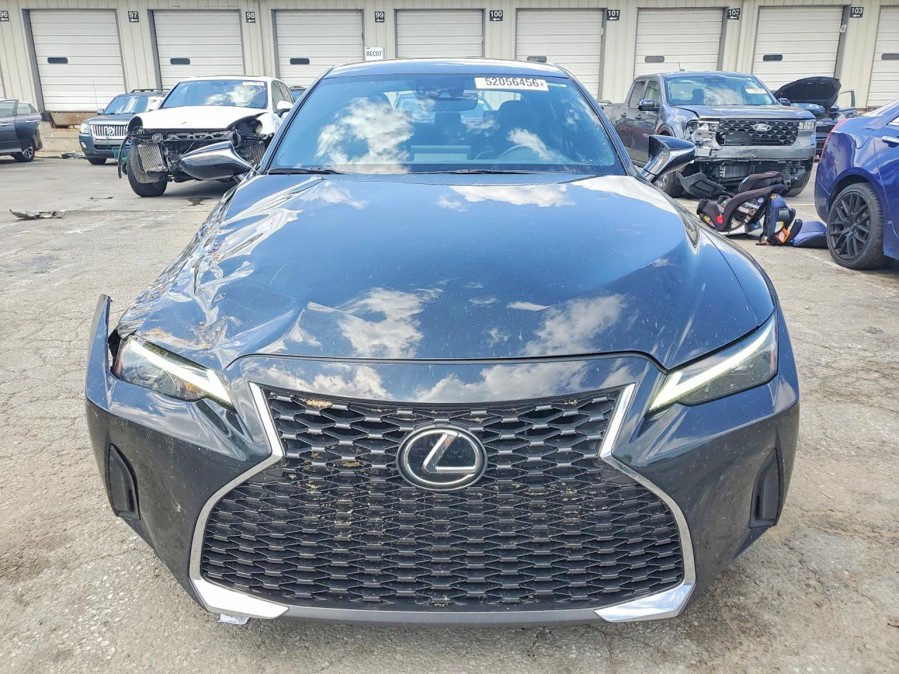 2021 LEXUS IS