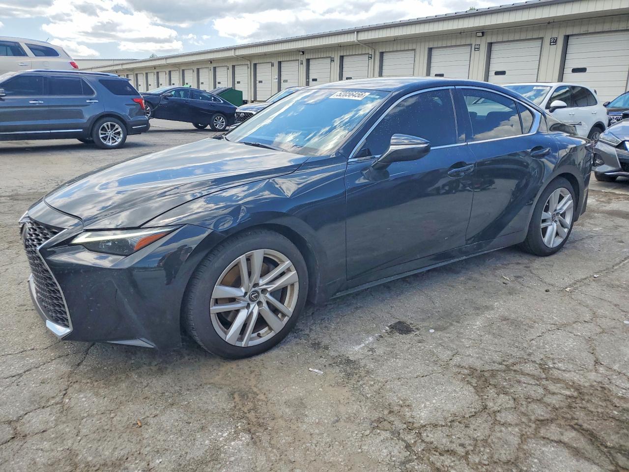 2021 LEXUS IS
