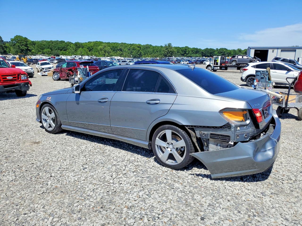 2011 MERCEDES-BENZ E
