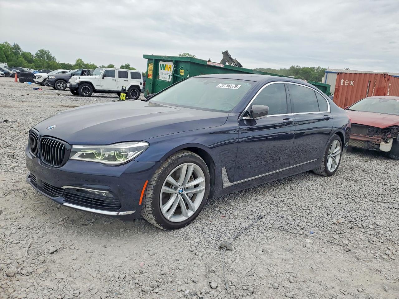2016 BMW 750