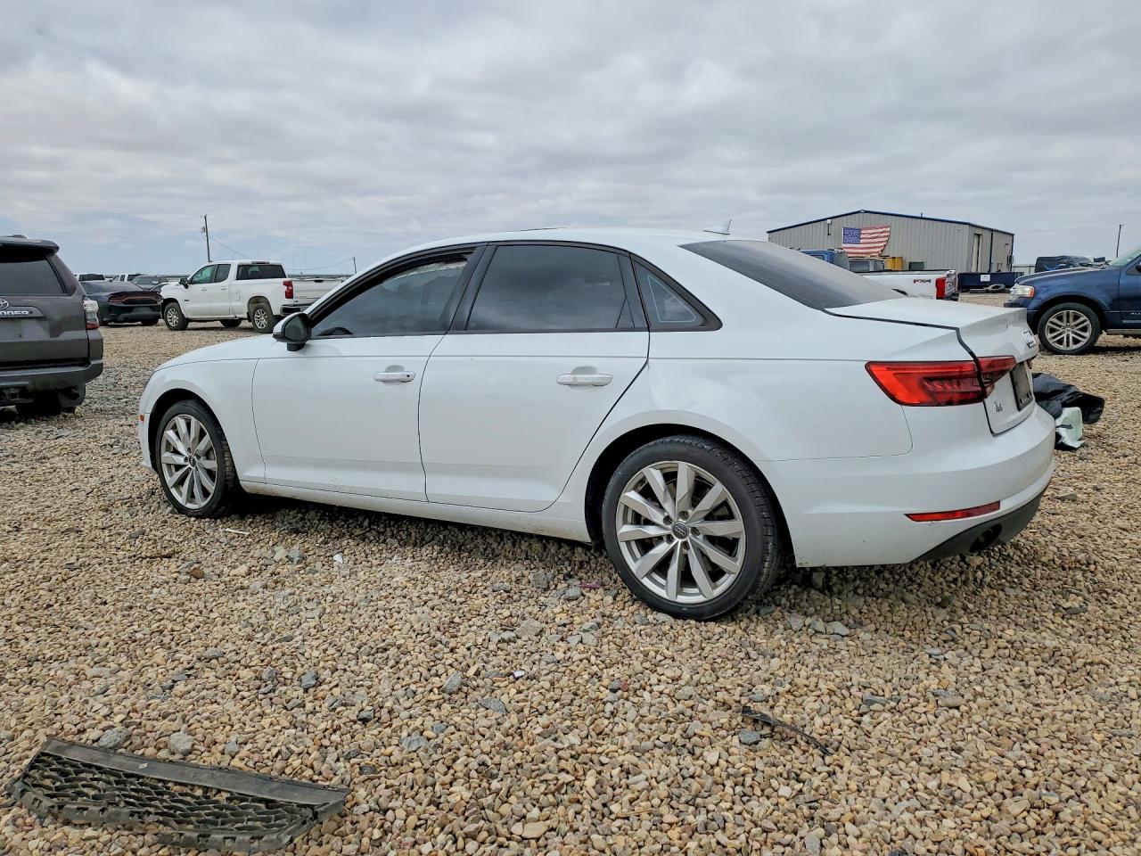 2017 AUDI A4
