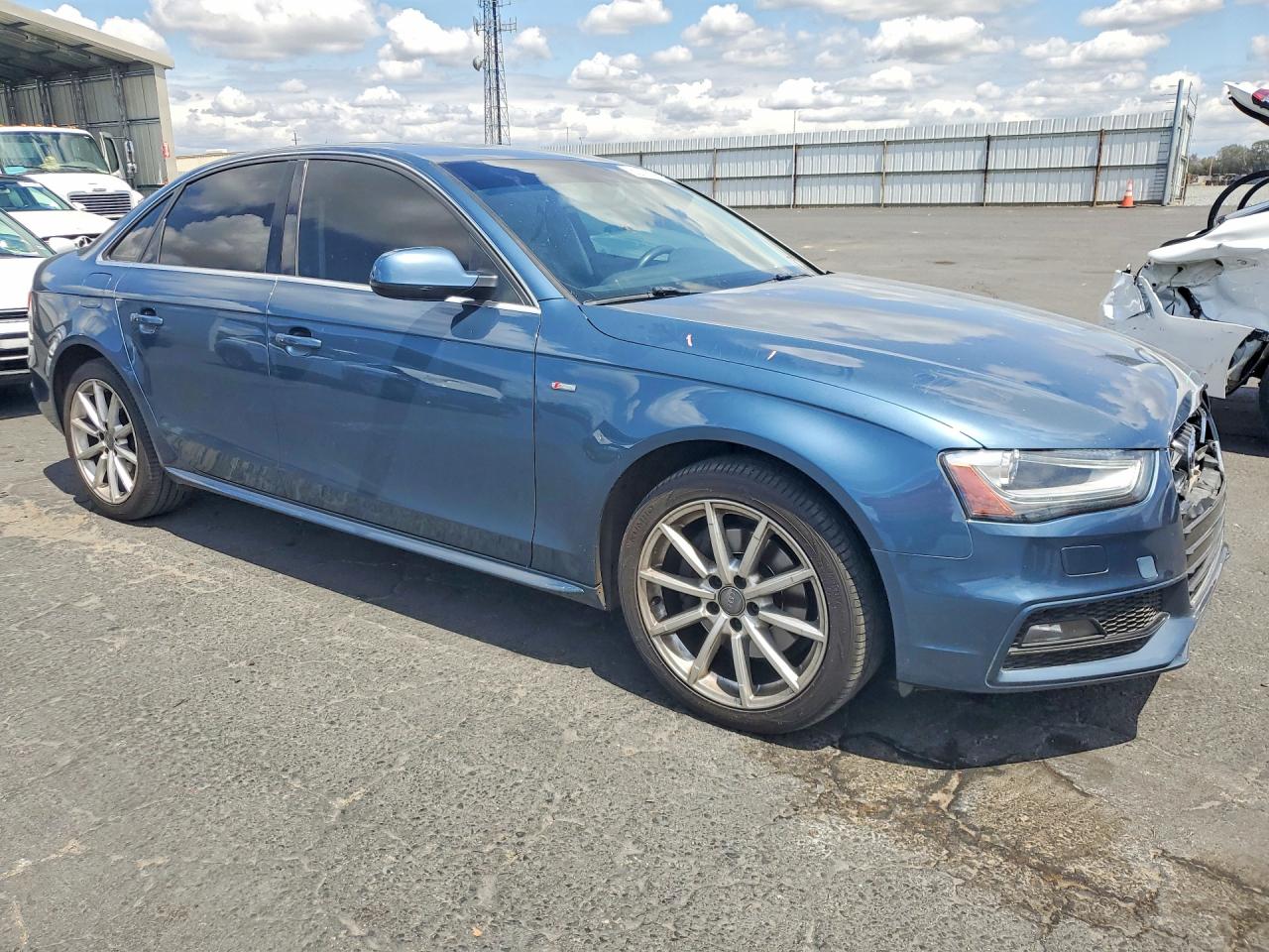 2015 AUDI A4