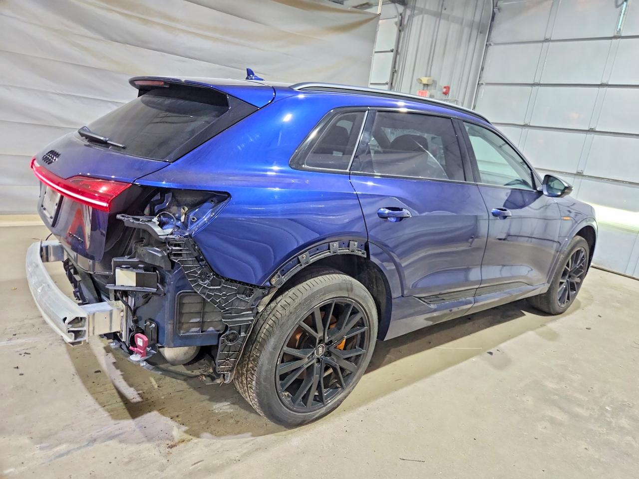 2022 AUDI E-TRON