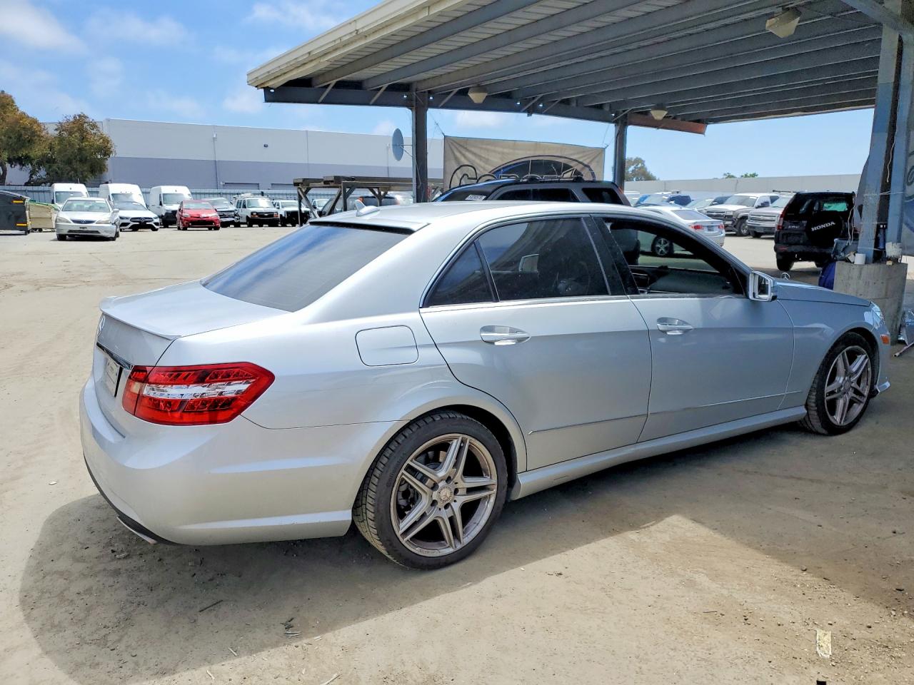 2011 MERCEDES-BENZ E
