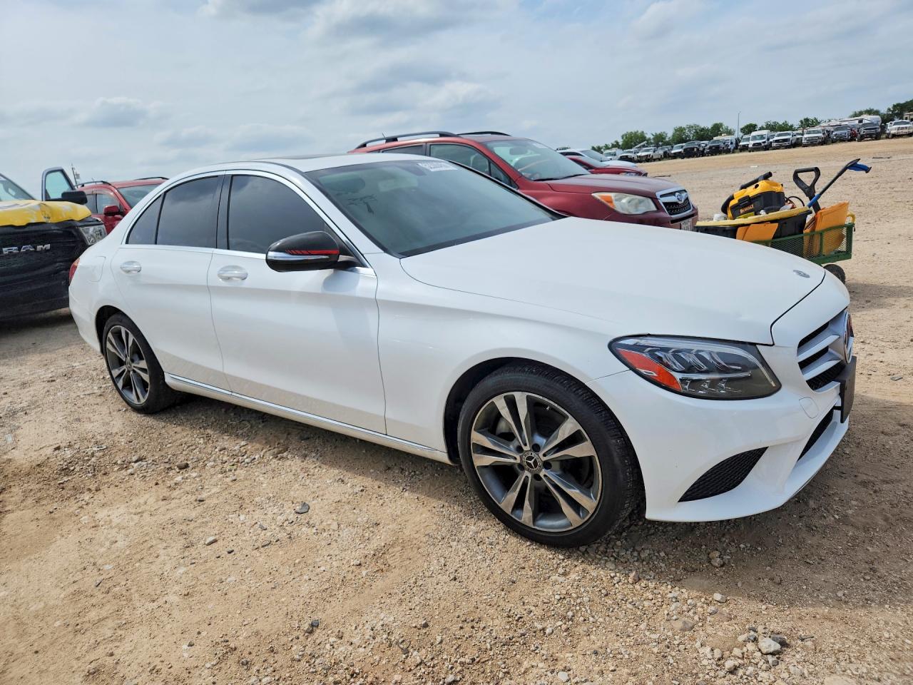 2019 MERCEDES-BENZ C — ?