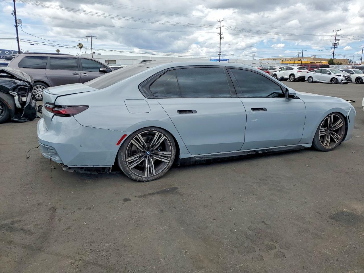 2023 BMW 7-Series 740I