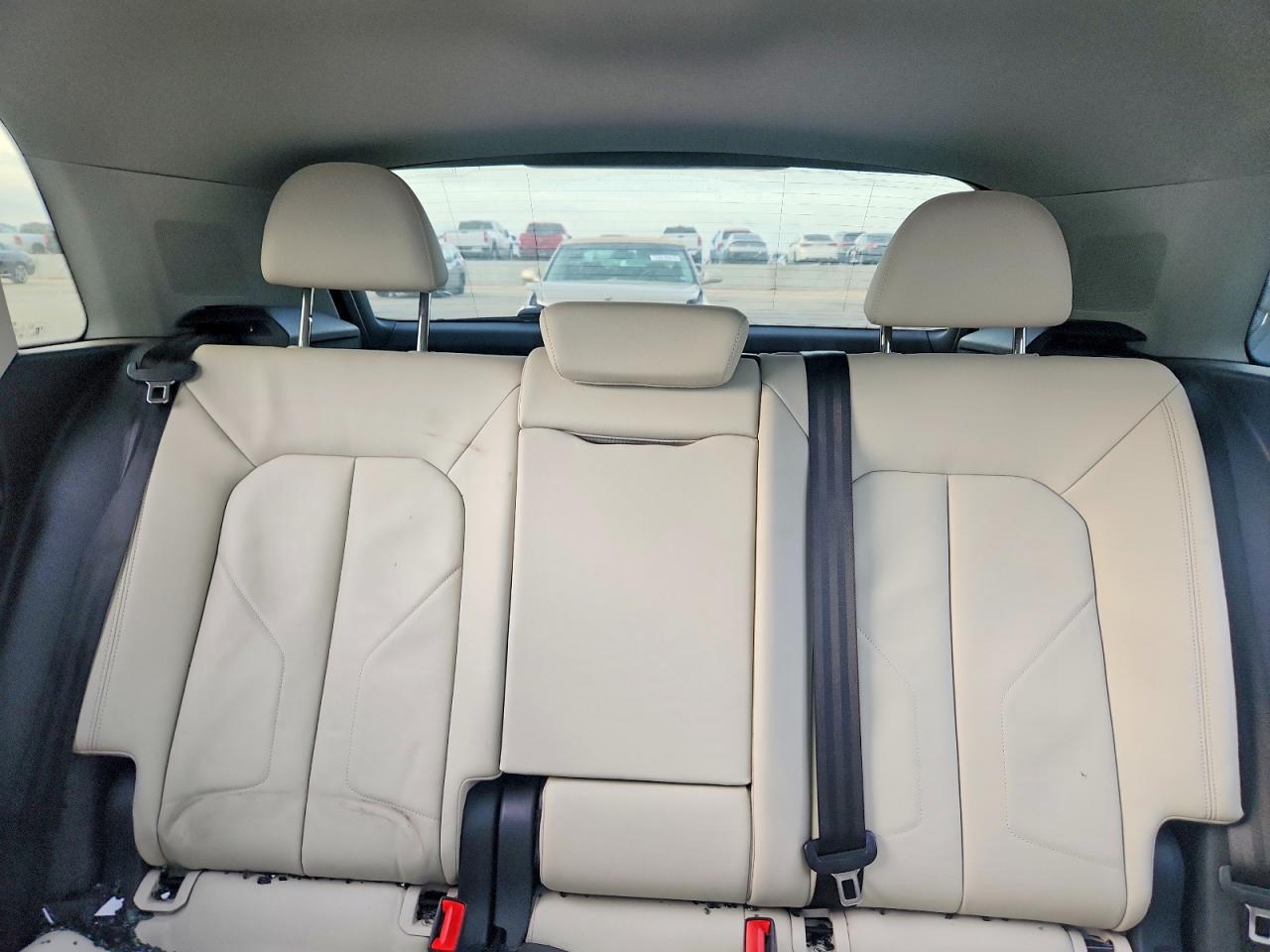 2022 AUDI Q3 — ?
