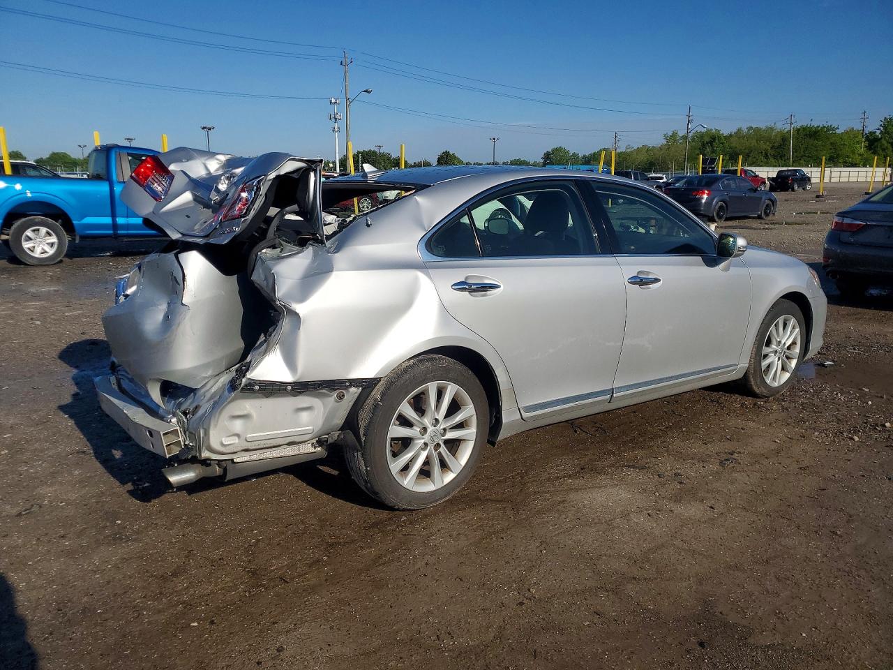 2011 LEXUS ES