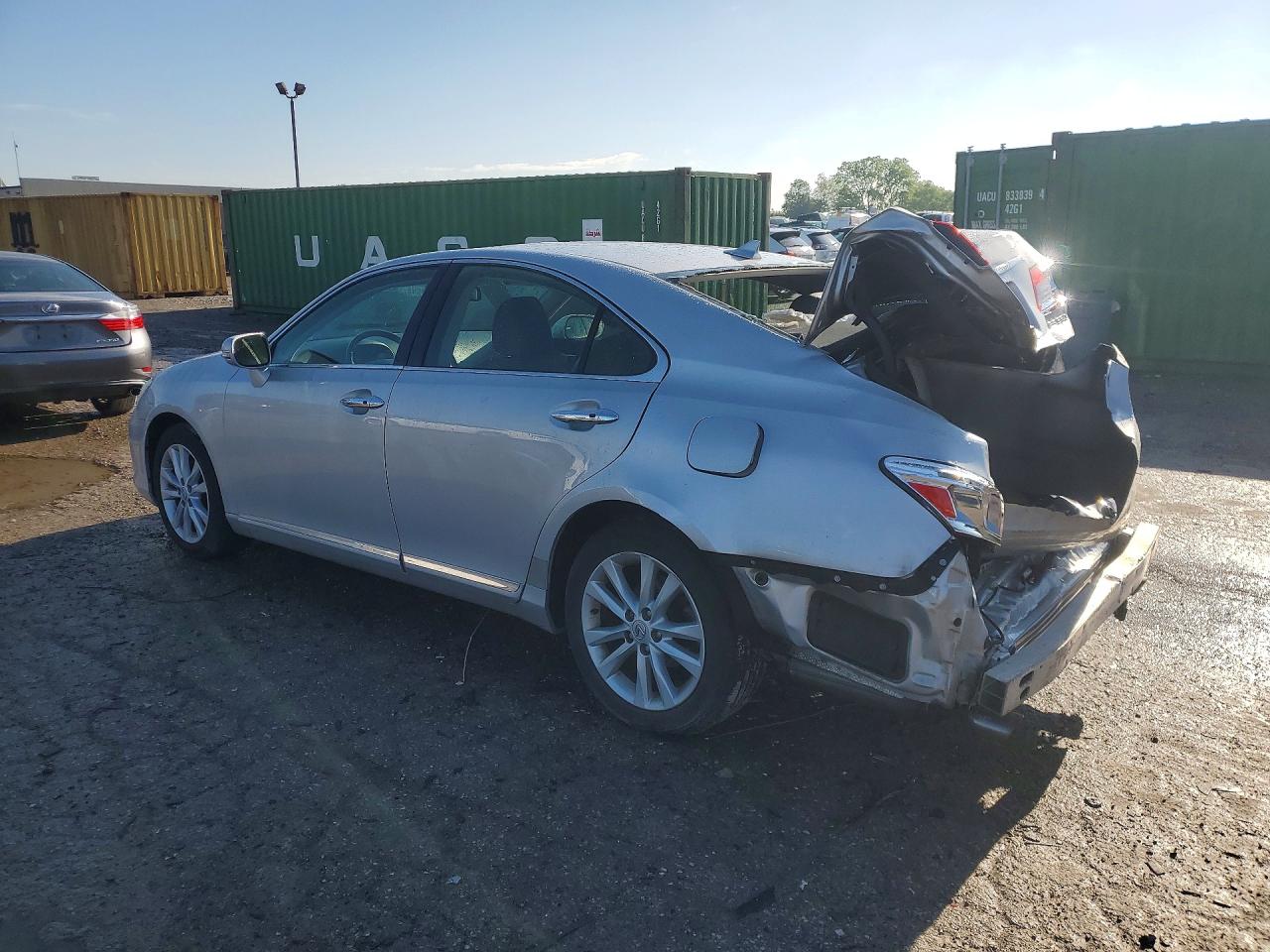 2011 LEXUS ES