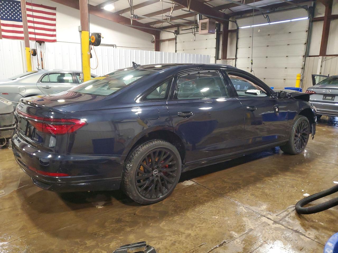 2021 AUDI A8