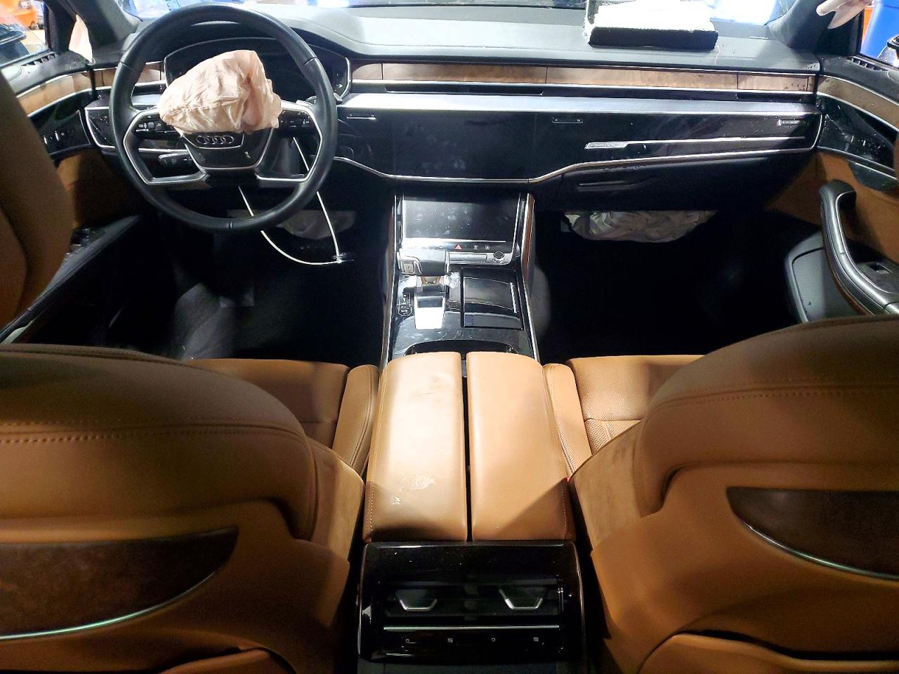 2021 AUDI A8