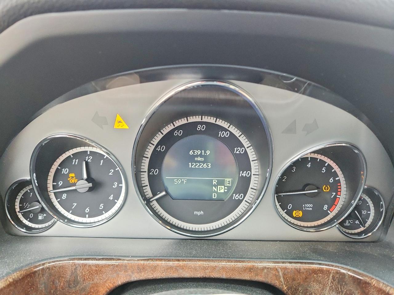 2011 MERCEDES-BENZ E