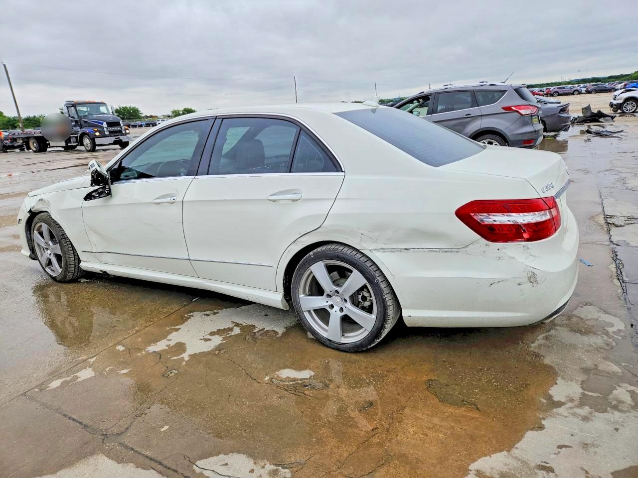 2011 MERCEDES-BENZ E