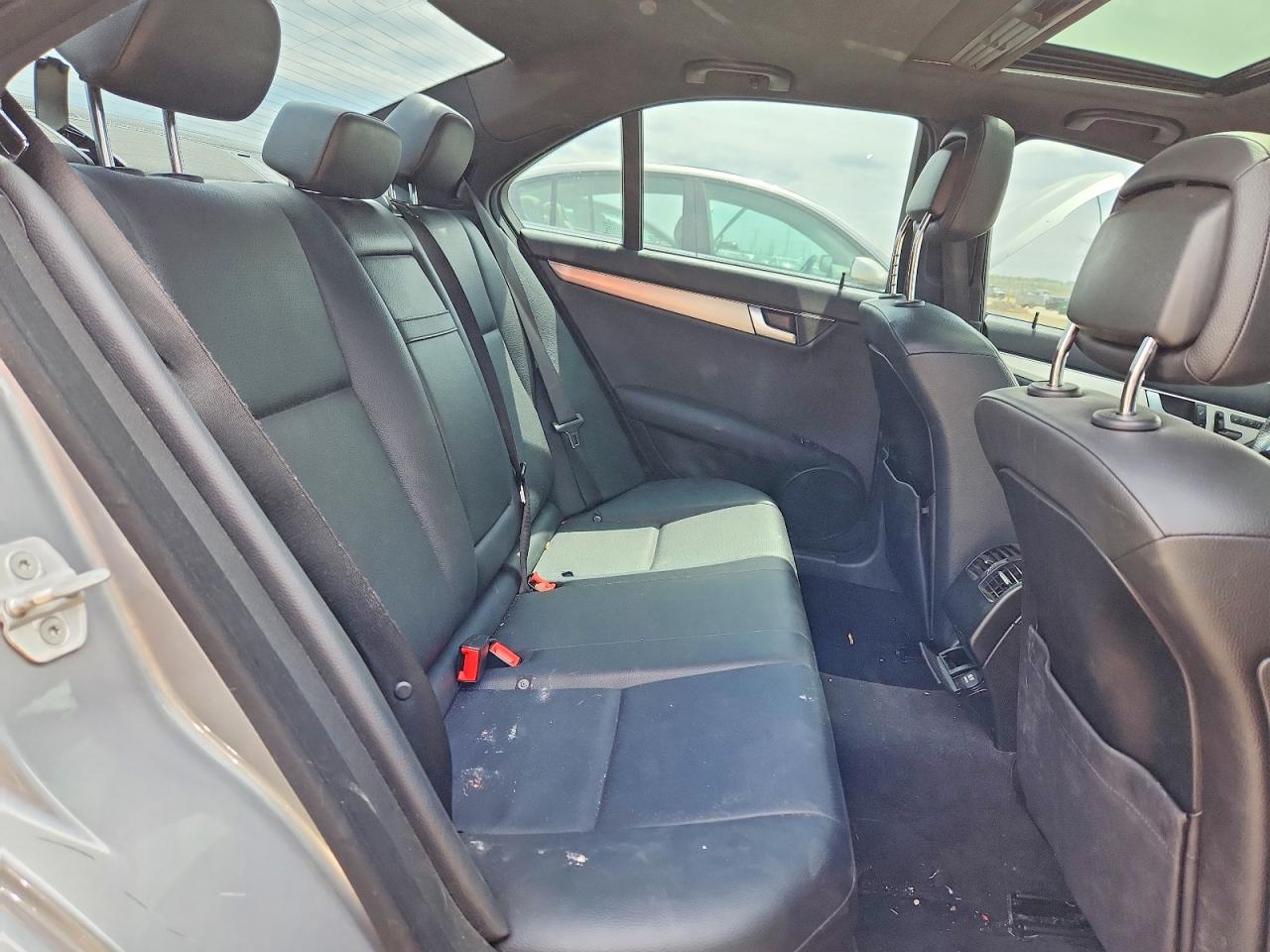 2014 MERCEDES-BENZ C