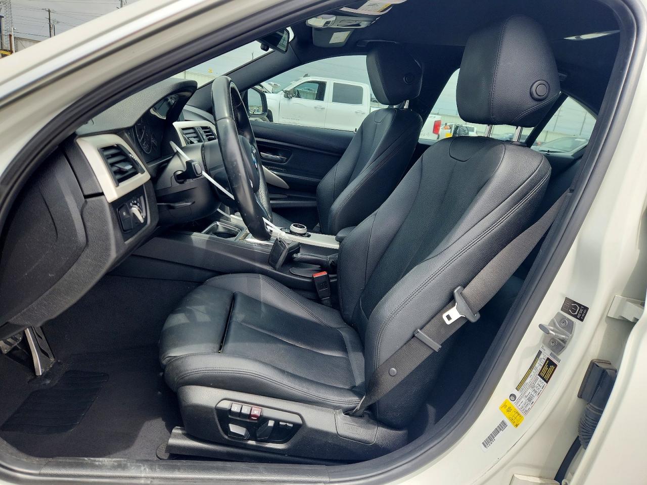 2015 BMW 3-Series 320