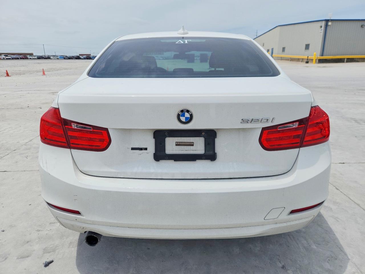 2015 BMW 3-Series 320