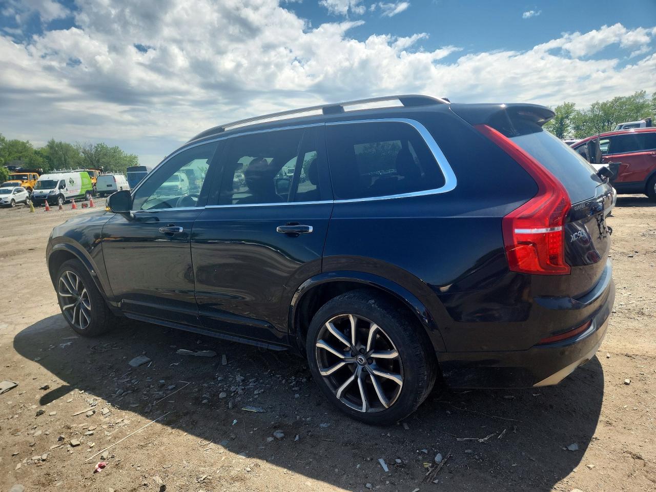 2016 VOLVO XC90