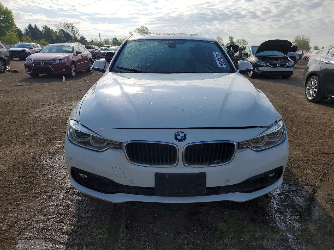 2018 BMW 320