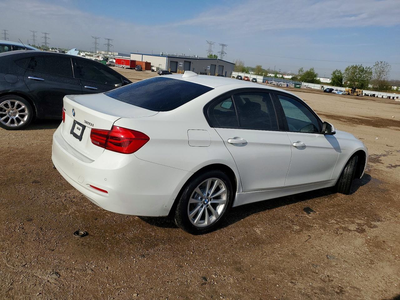 2018 BMW 320