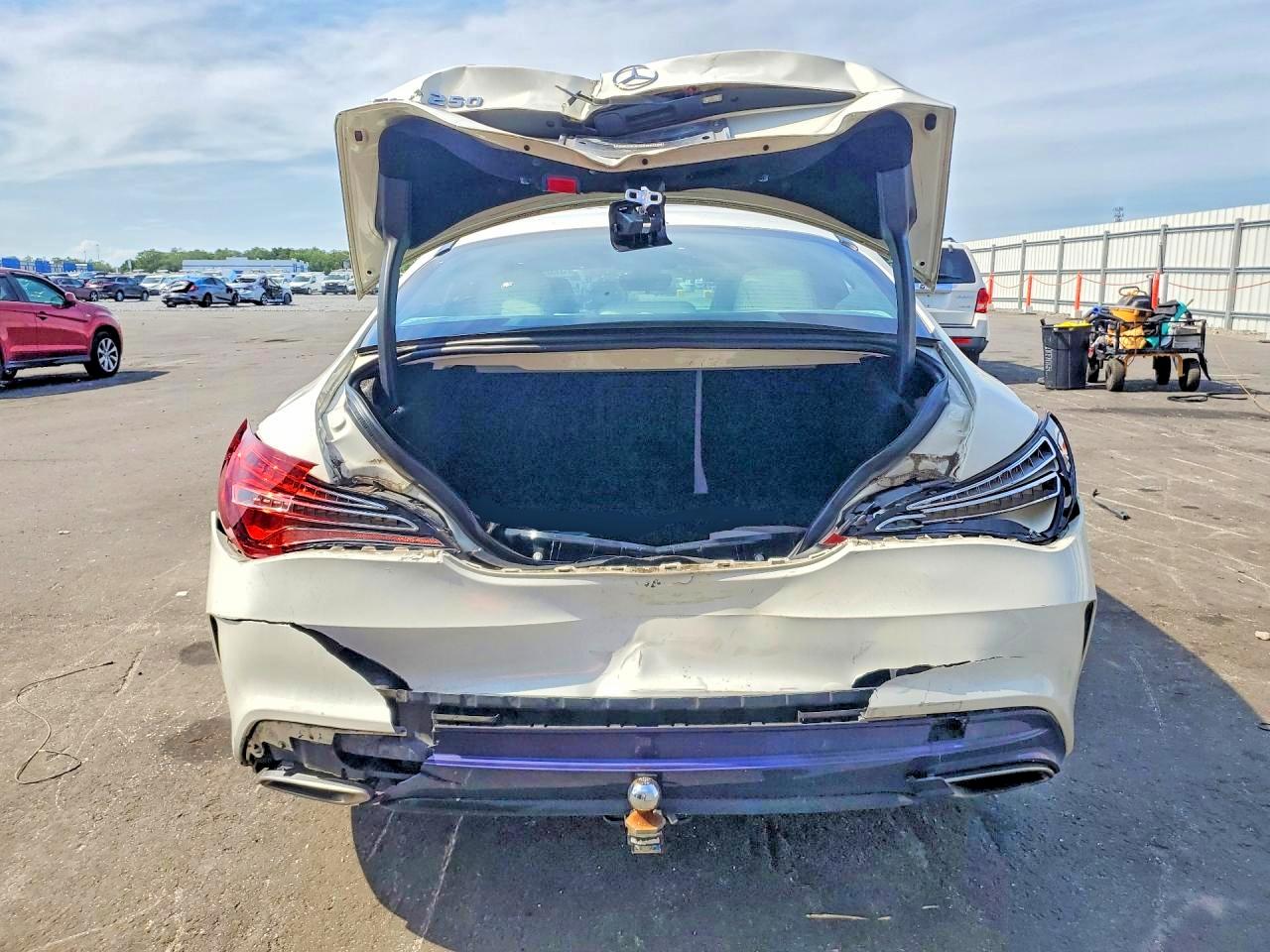 2018 MERCEDES-BENZ CLA
