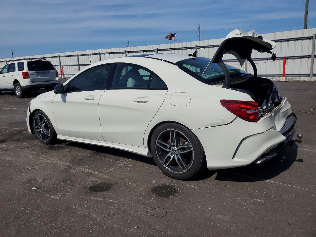 2018 MERCEDES-BENZ CLA