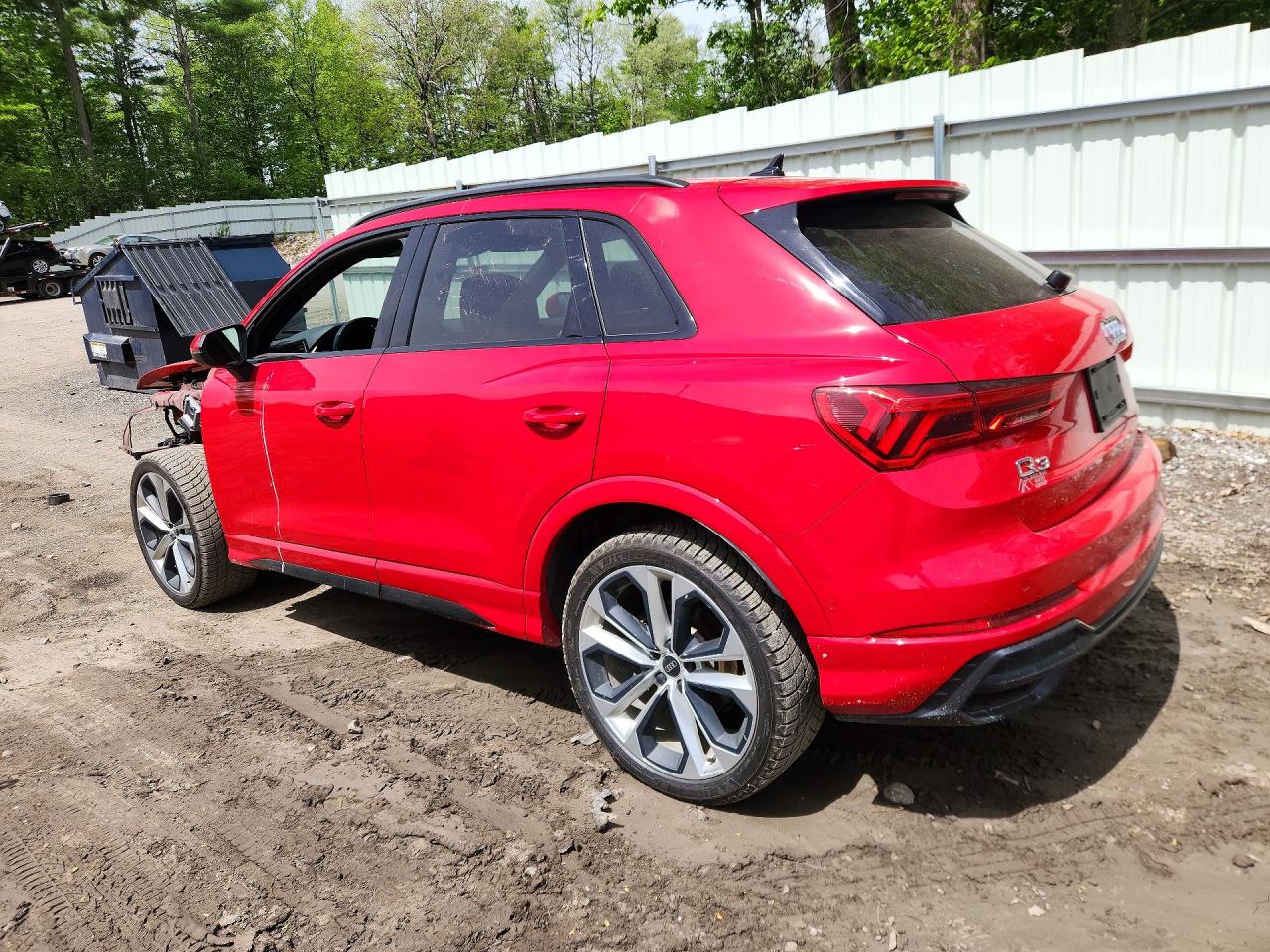 2021 AUDI Q3 — ?