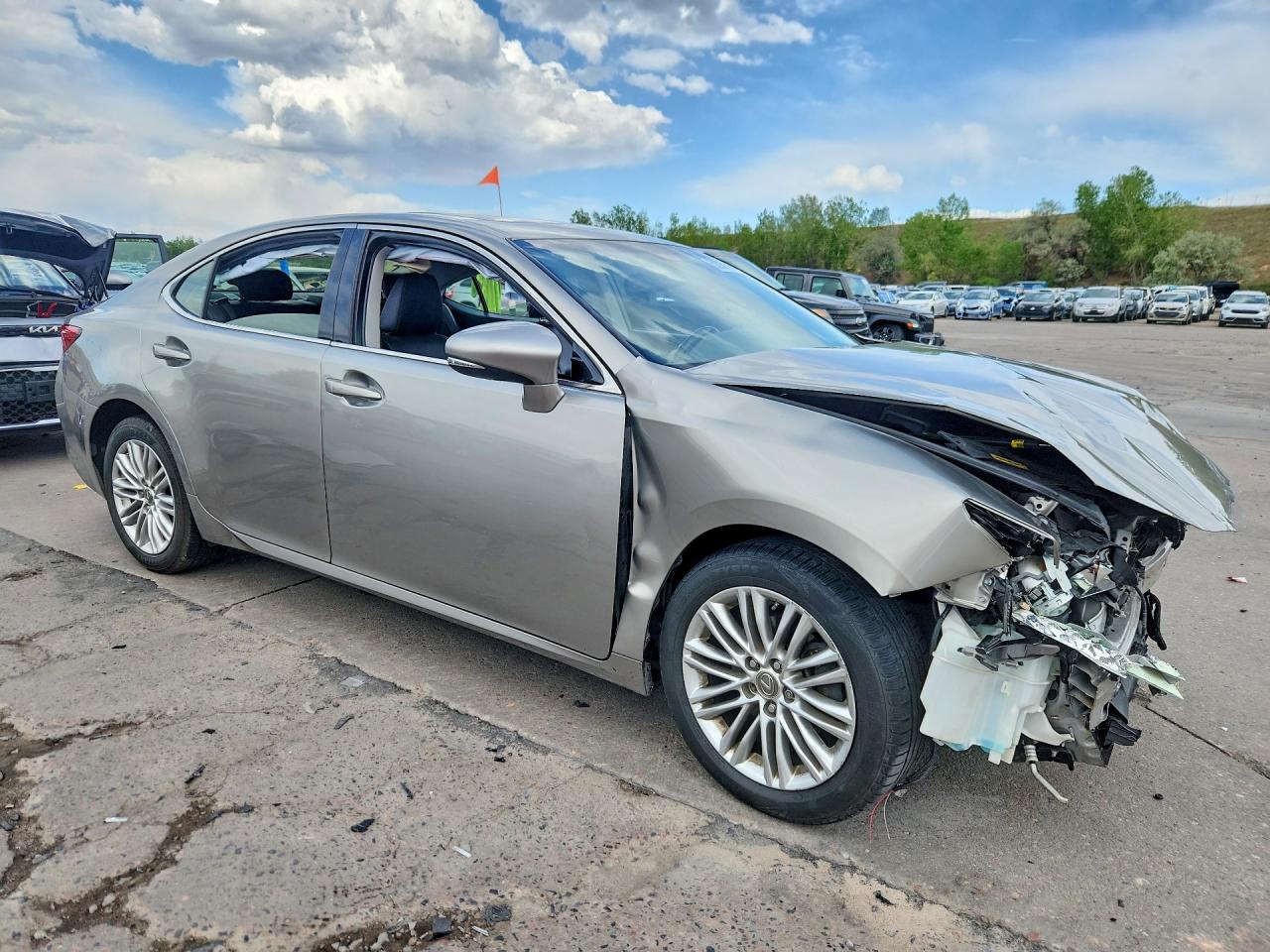 2015 LEXUS ES