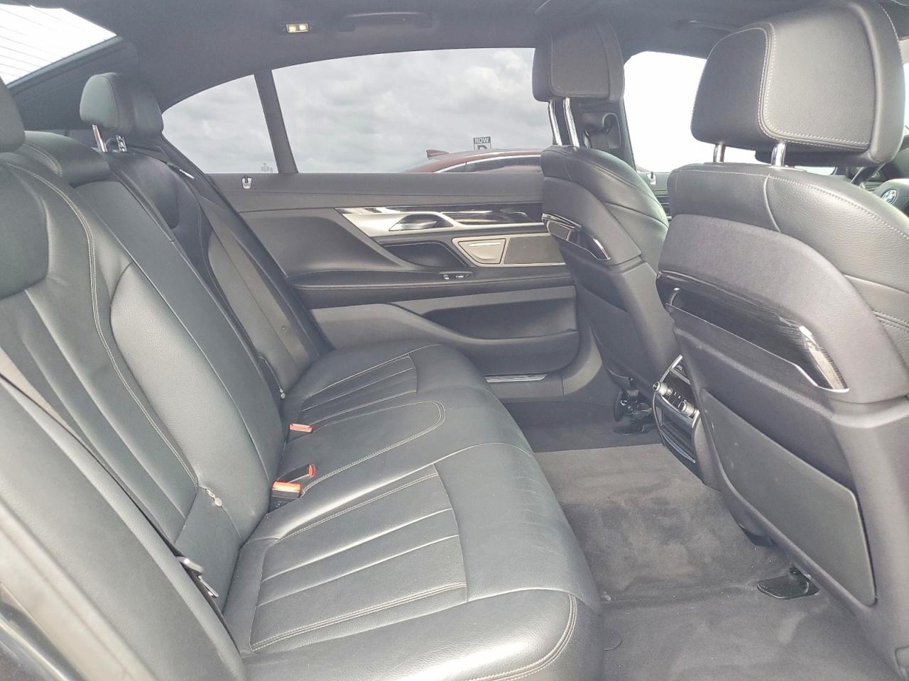2019 BMW 7-Series 740