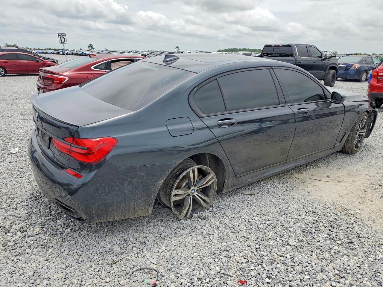 2019 BMW 7-Series 740