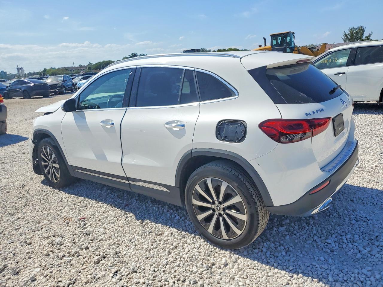 2021 MERCEDES-BENZ GLA