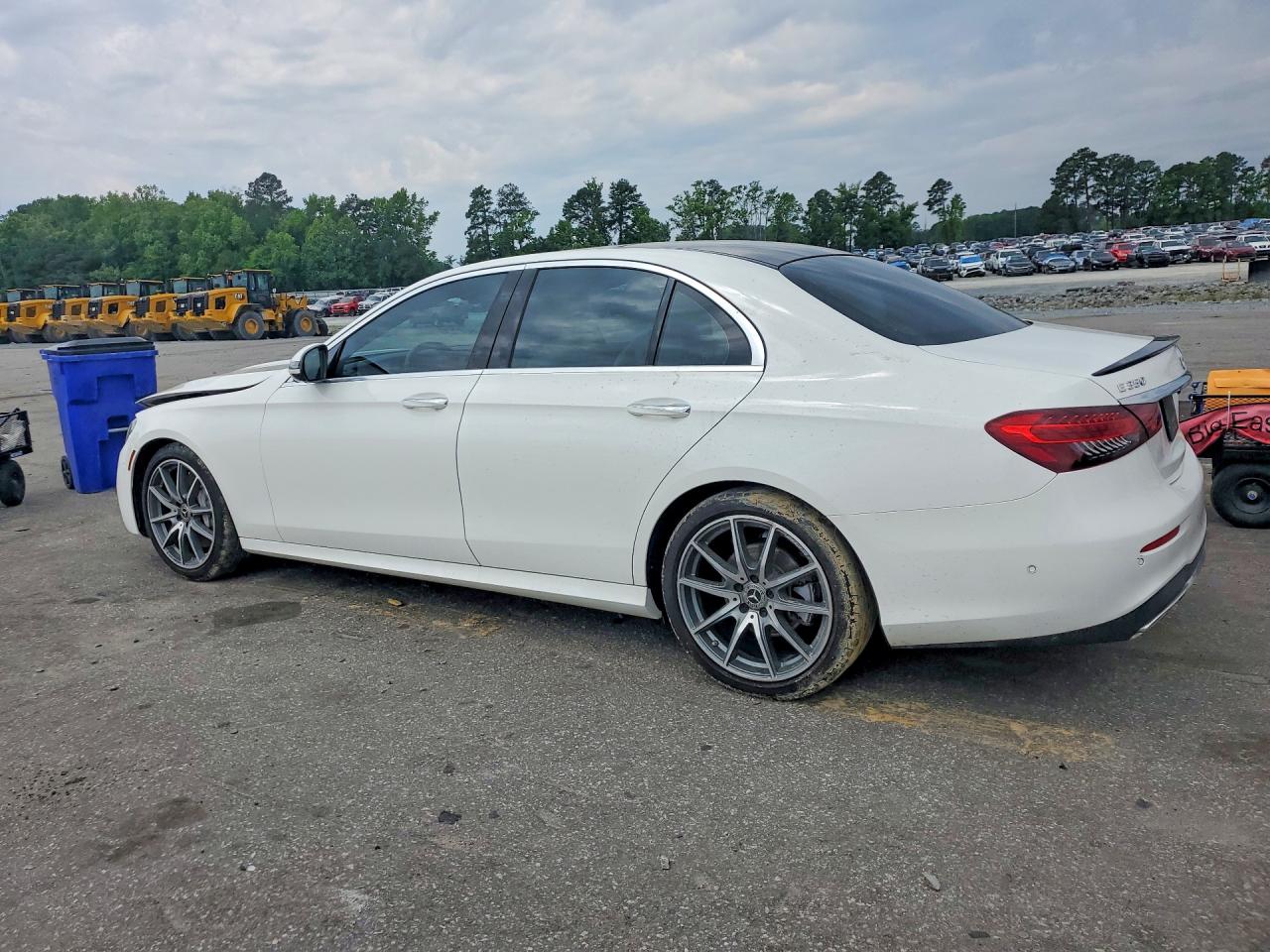 2022 MERCEDES-BENZ E