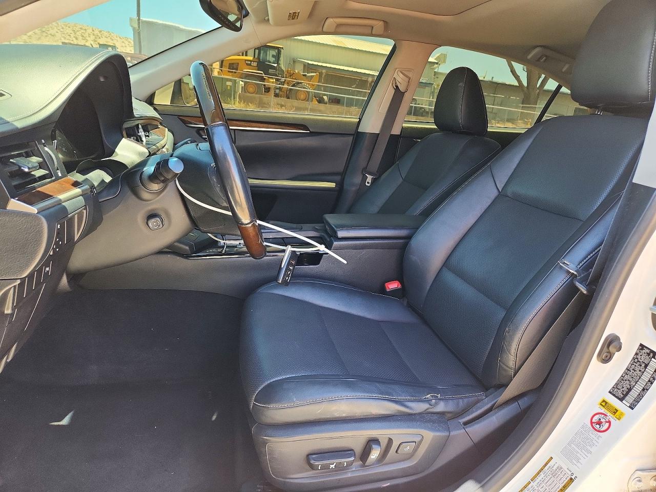 2015 LEXUS ES