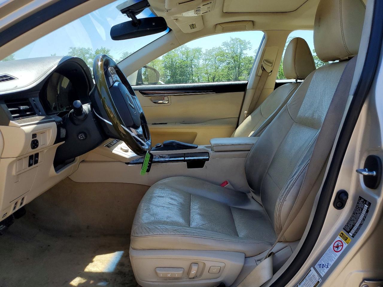 2013 LEXUS ES