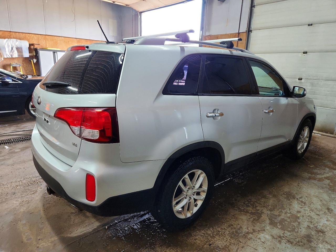 2015 KIA SORENTO
