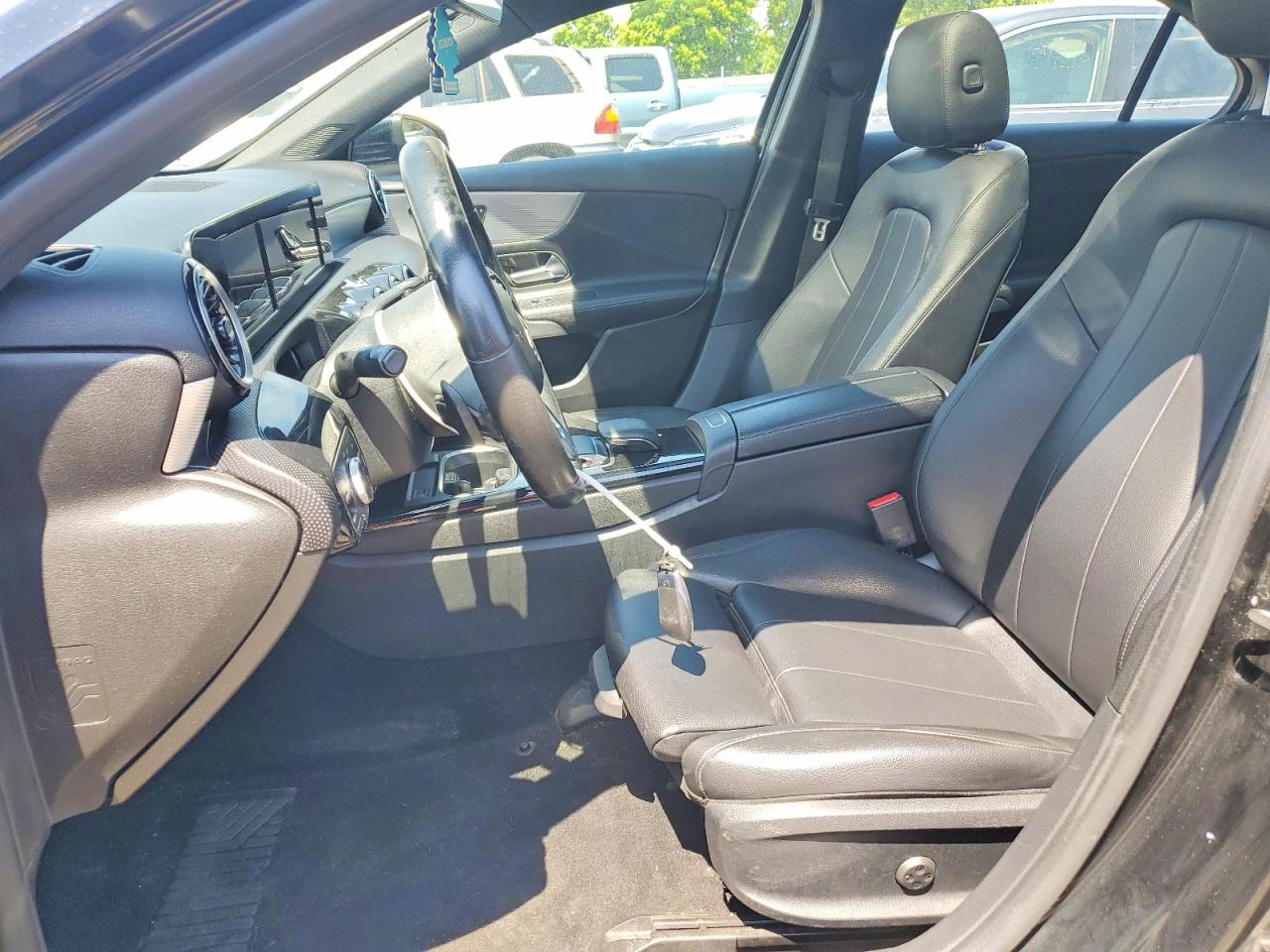 2019 MERCEDES-BENZ A