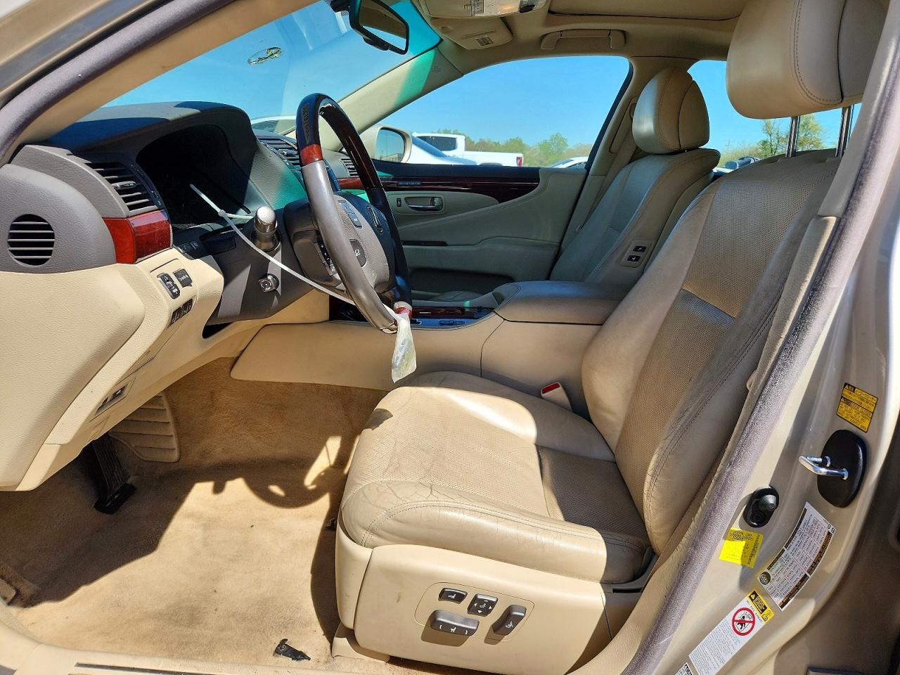 2012 LEXUS LS